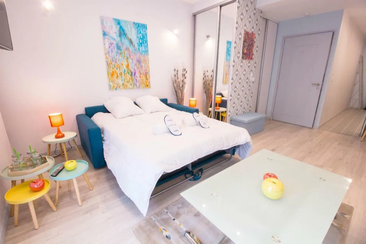 Office- Rue Saint-fargeau * パリ