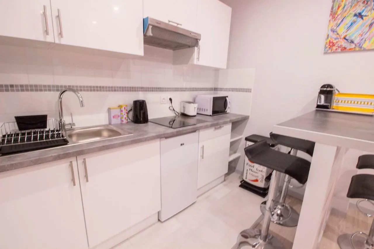 Apartmán Office- Rue Saint-fargeau Paříž