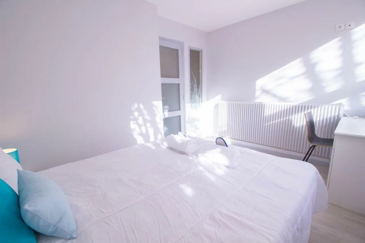 Office- Rue Saint-fargeau Apartmán